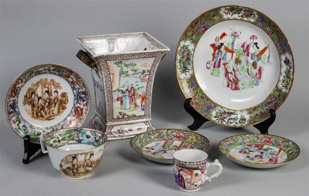 GROUP OF CHINESE EXPORT PORCELAIN,