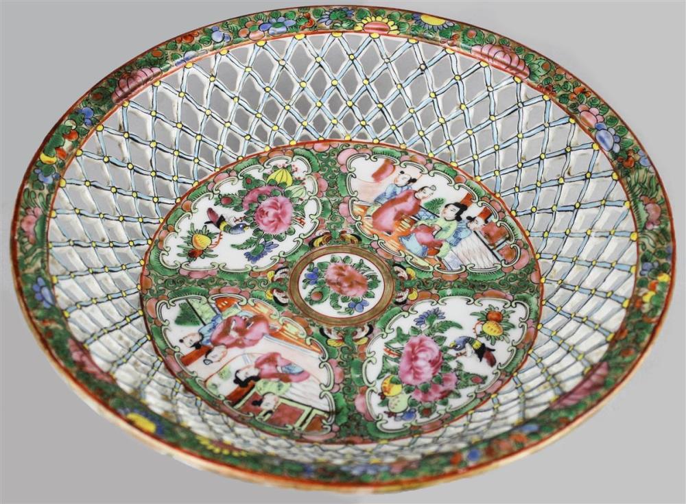 CHINESE ROSE MEDALLION RETICULATED