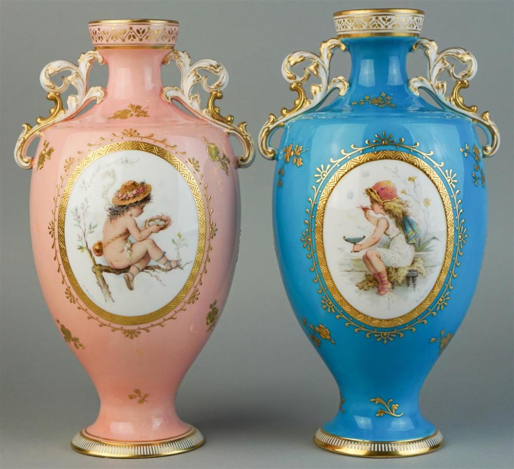 PAIR OF MINTONS PORCELAIN PICTORIAL 313d32