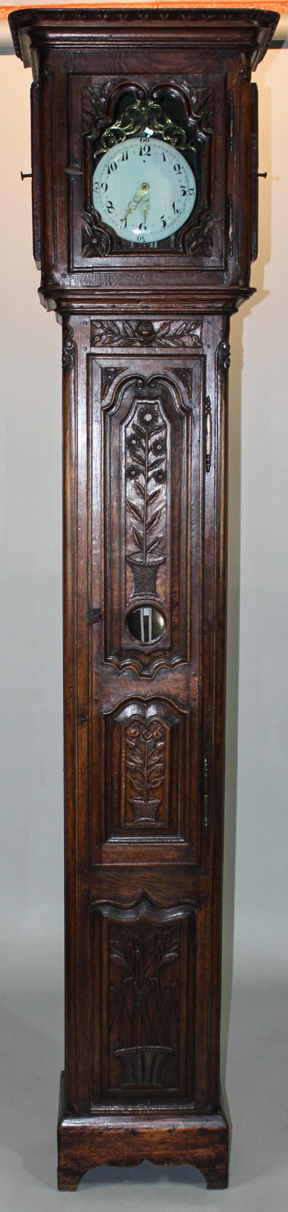 FRENCH PROVINCIAL CARVED OAK TALL 313d9e