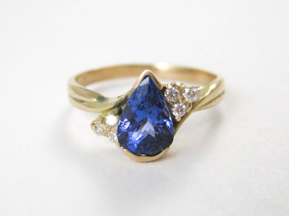 TANZANITE DIAMOND AND FOURTEEN 313e14