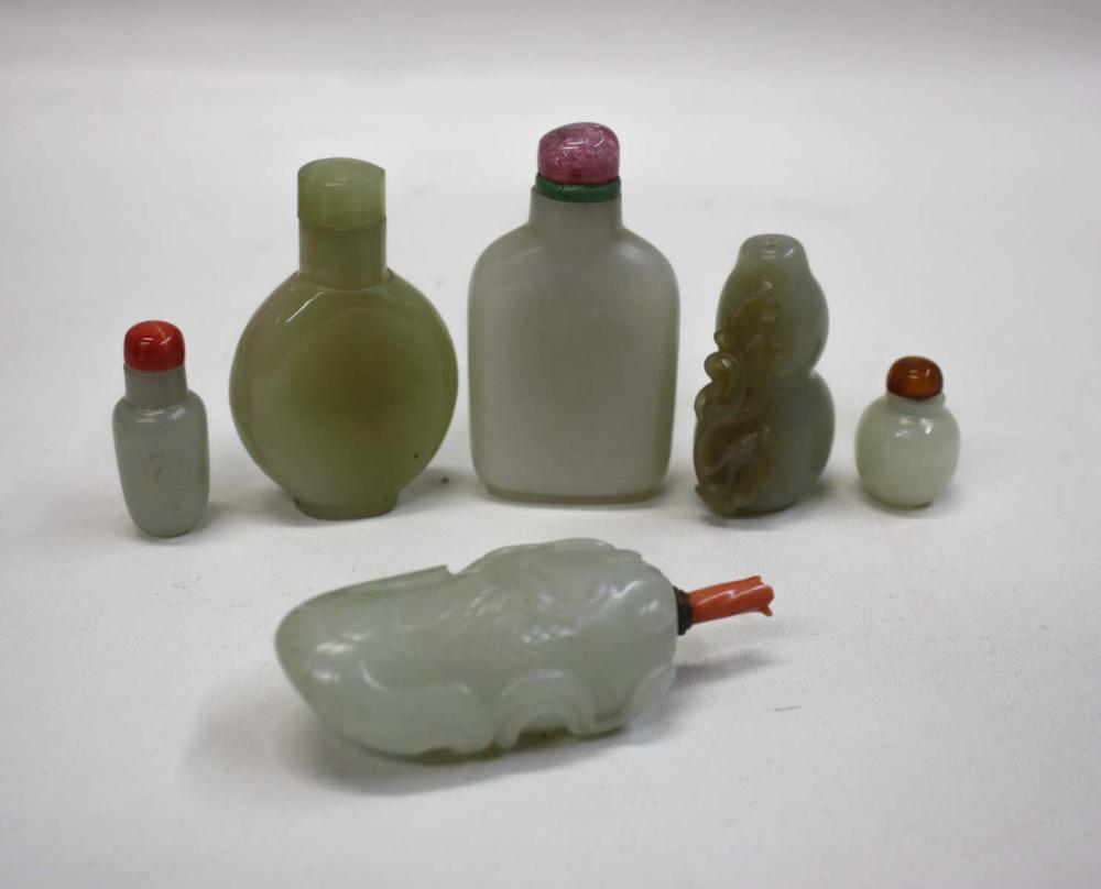 SIX CHINESE SNUFF BOTTLES OF JADE 313e3d