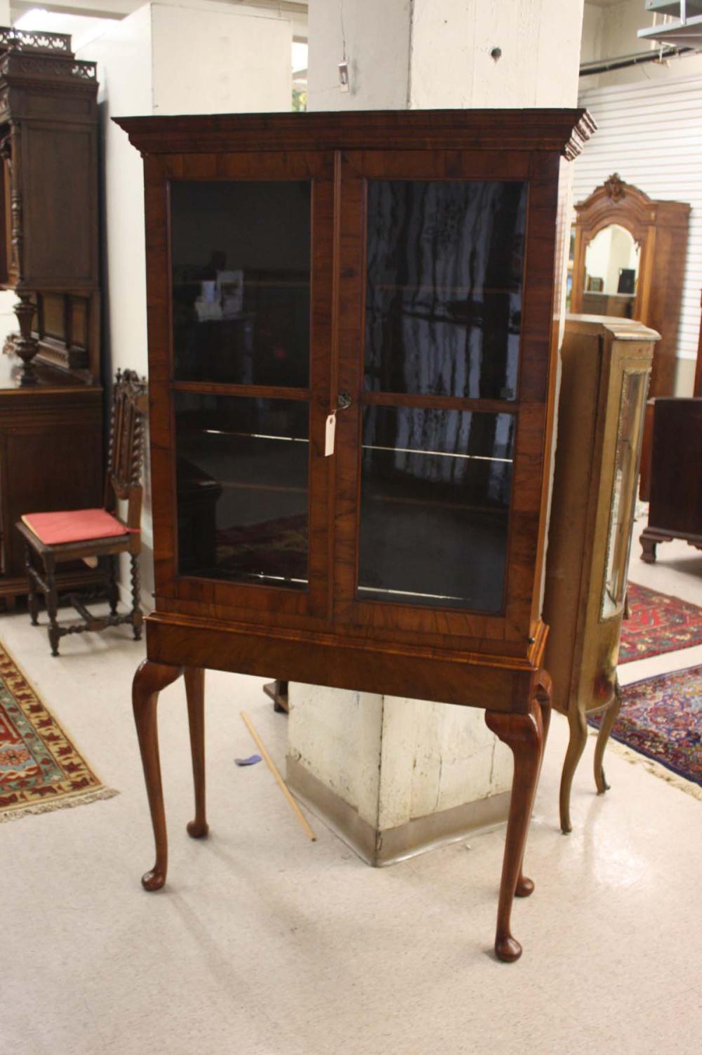 QUEEN ANNE CABINET BOOKCASE ON 313e37