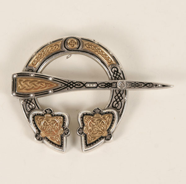 Scottish annular kilt pin/brooch