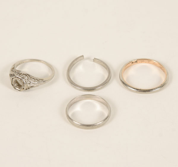 Assortment of four 18K white gold 4eca7