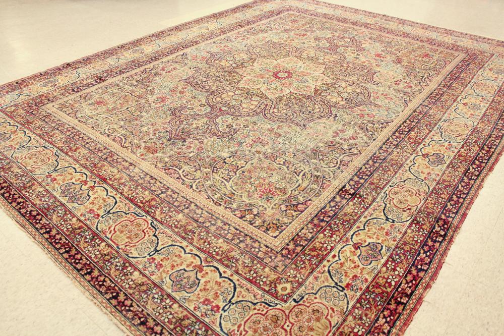 HAND KNOTTED ANTIQUE TURKISH CARPET  313ebe