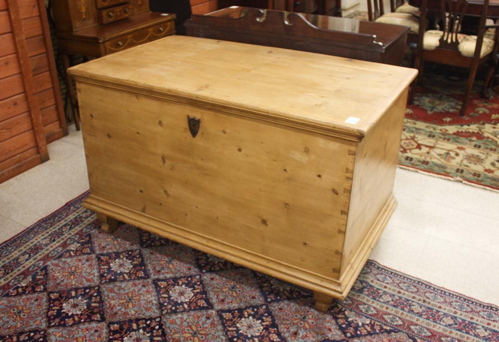 LARGE LIFT-TOP PINE IMMIGRANT CHEST,