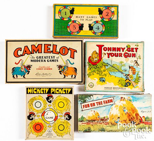 FIVE VINTAGE BOARD GAMESFive vintage 314001