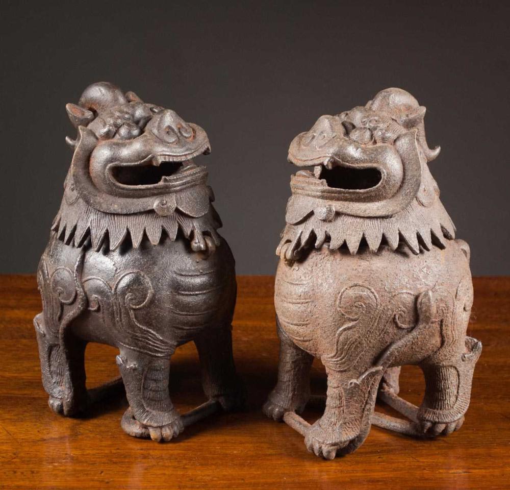 PAIR OF CHINESE IRON FIGURAL CENSERS  31404f