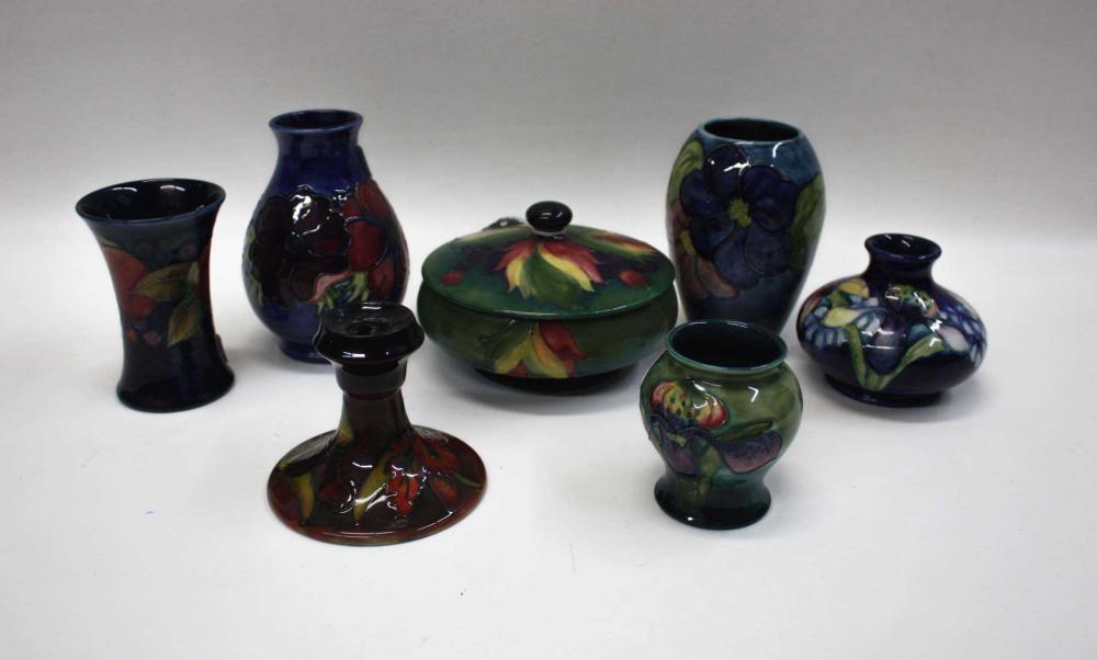 SEVEN MOORCROFT ART POTTERY VESSELS  314057