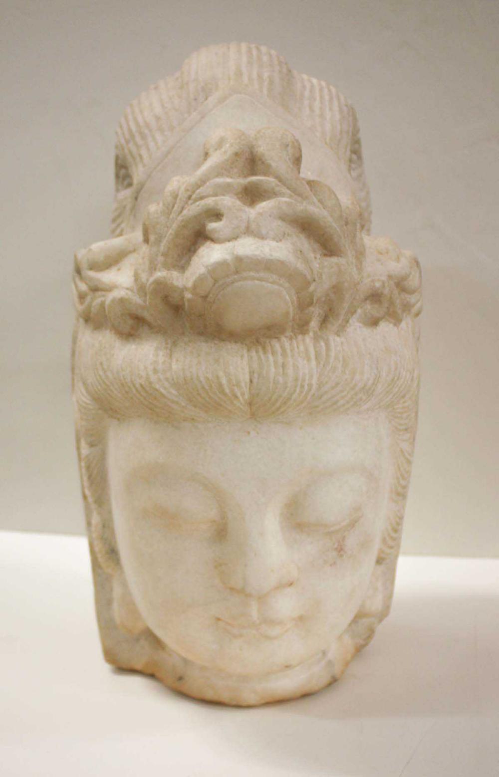 CARVED MARBLE HEAD OF GUANYIN,