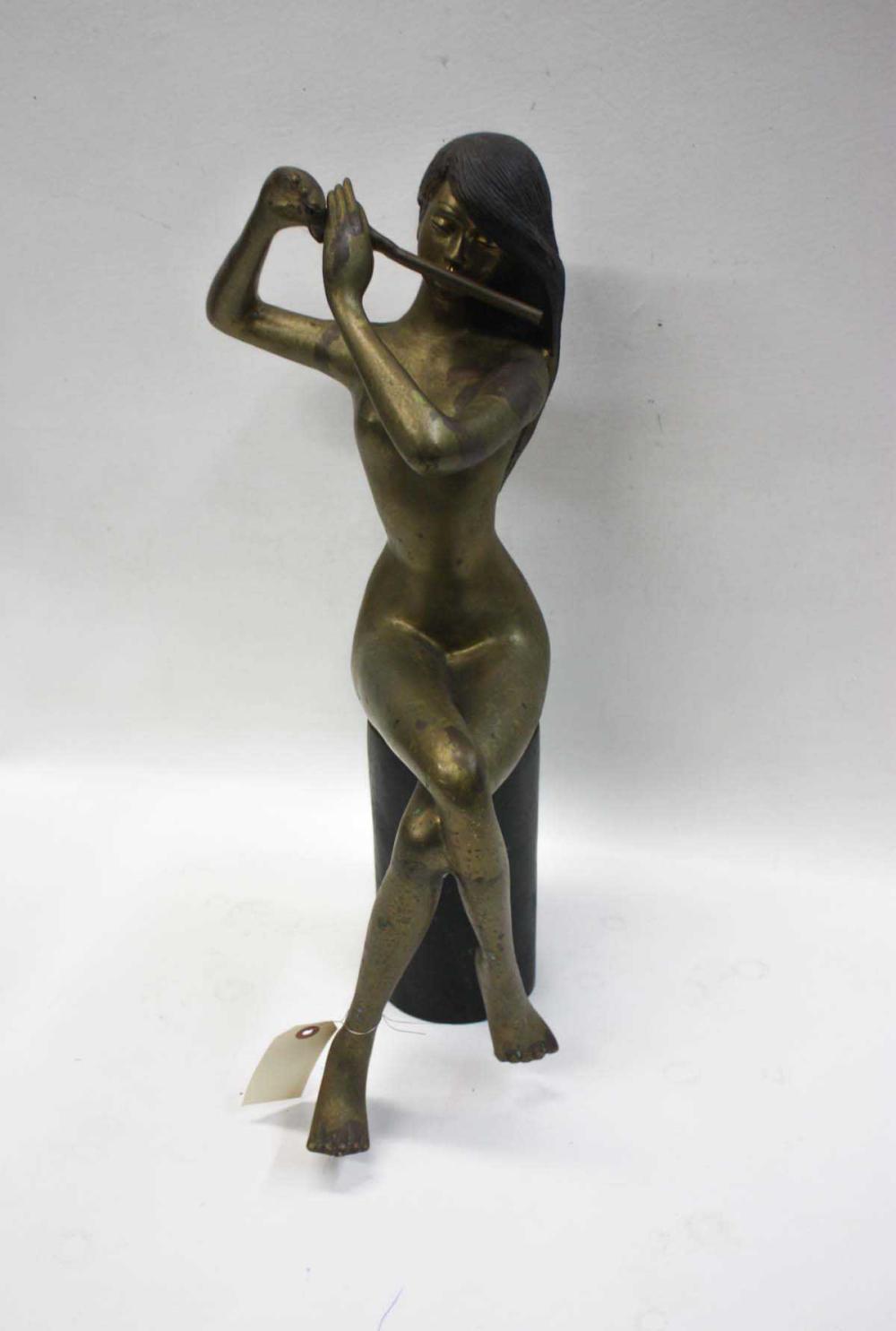 CAST BRONZE OF A SEATED NUDE FEMALE,