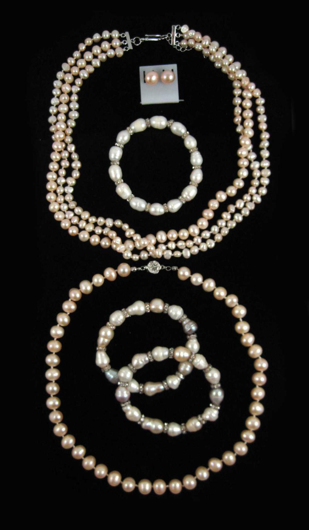 SIX ARTICLES OF PEARL JEWELRY  3141ce