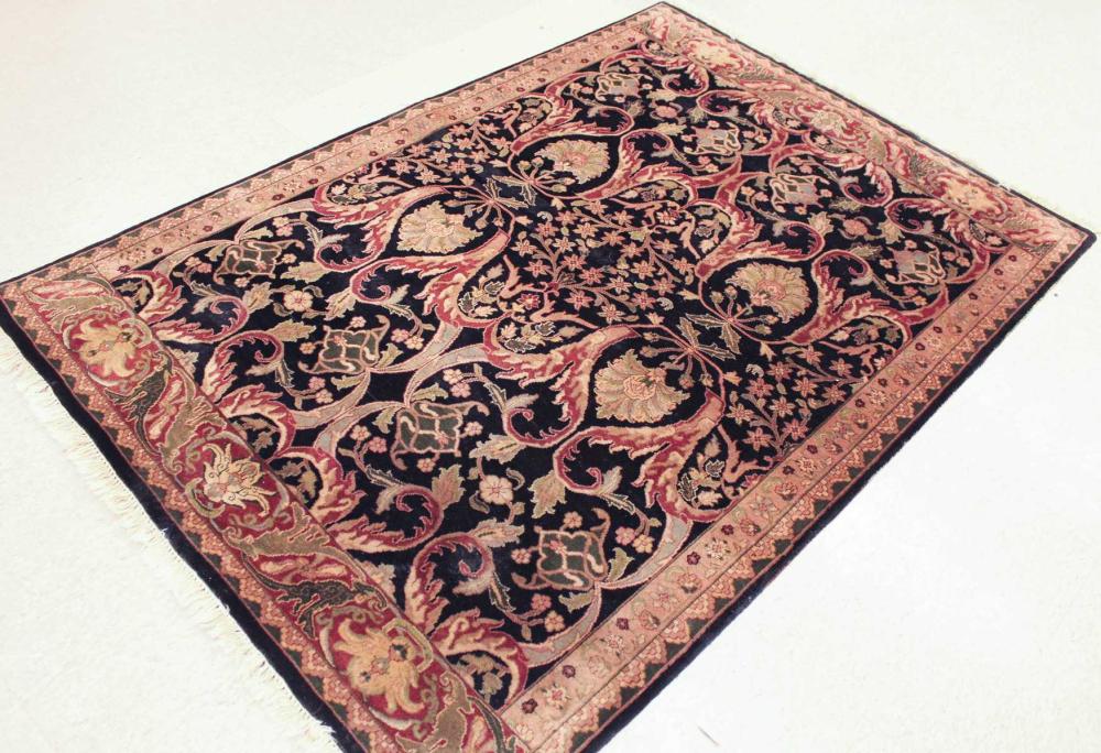 HAND KNOTTED ORIENTAL AREA RUG  3141d9