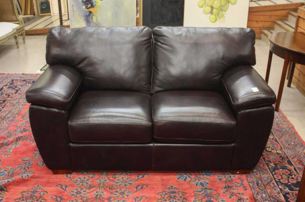 A CONTEMPORARY BROWN LEATHER LOVE 3142aa