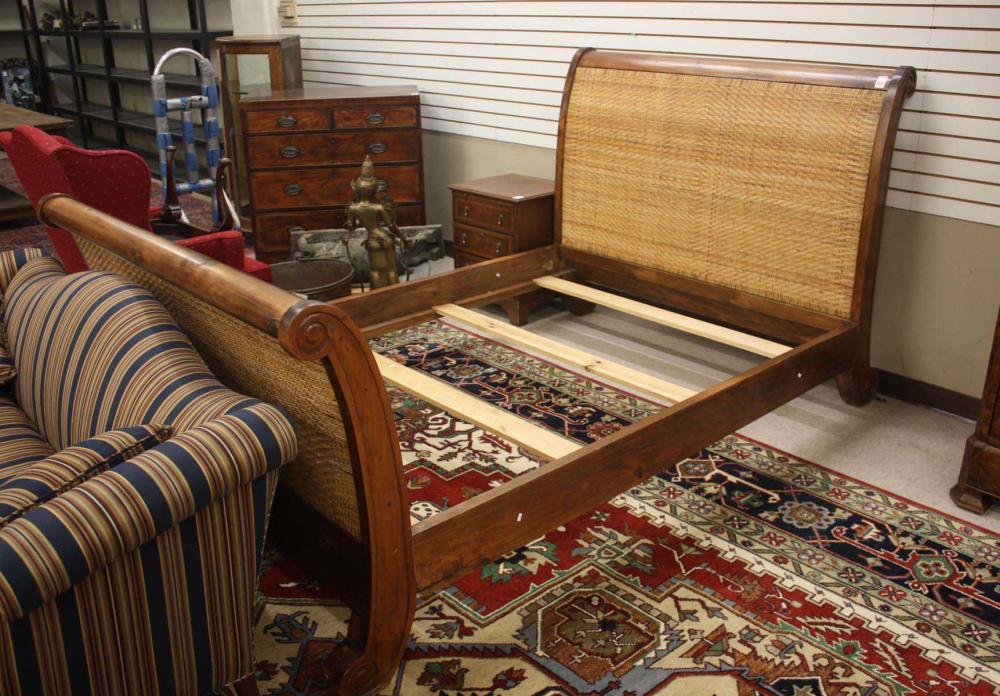 EMPIRE STYLE MAHOGANY QUEEN SLEIGH BED