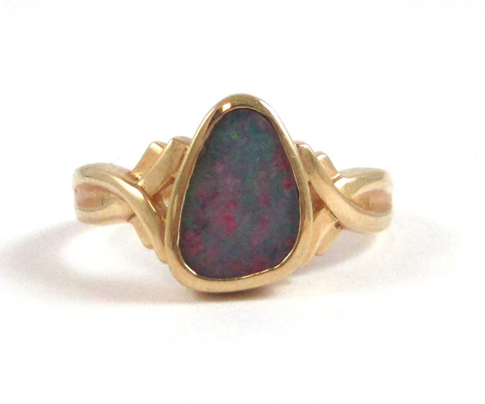 OPAL DOUBLET AND TEN KARAT GOLD 3142fa