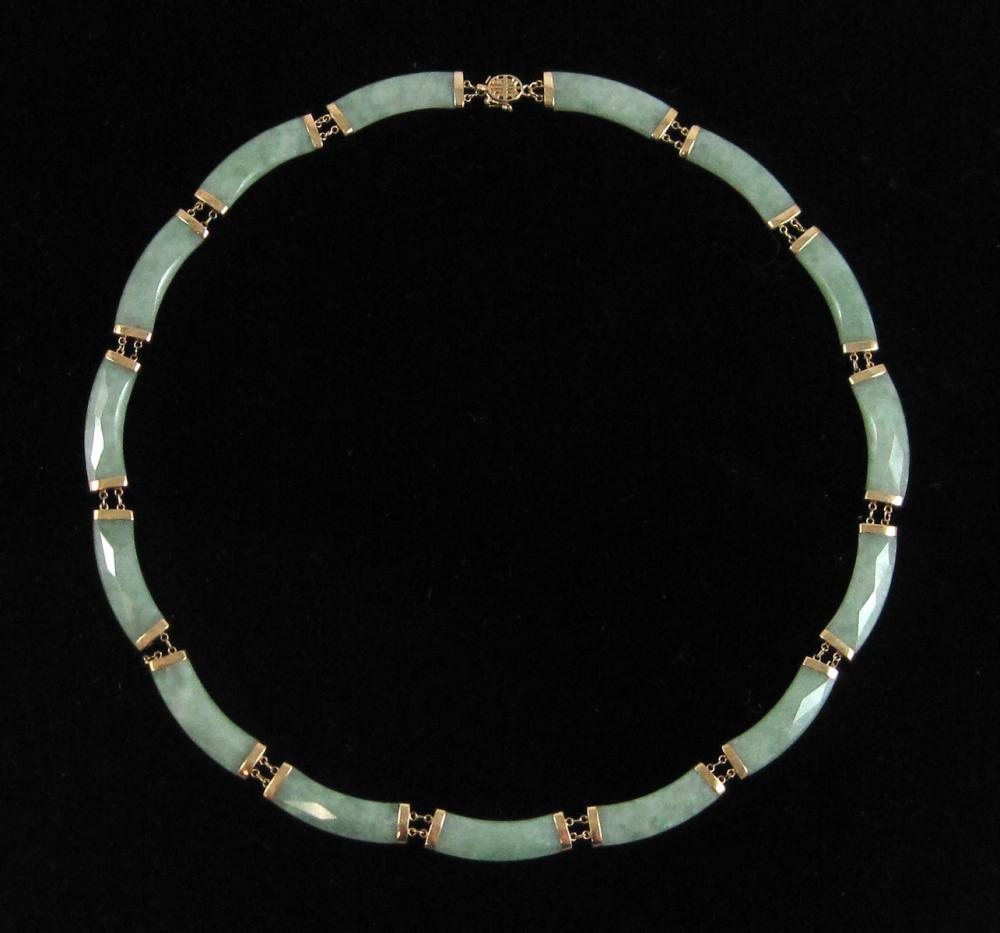 JADE AND FOURTEEN KARAT GOLD NECKLACE,