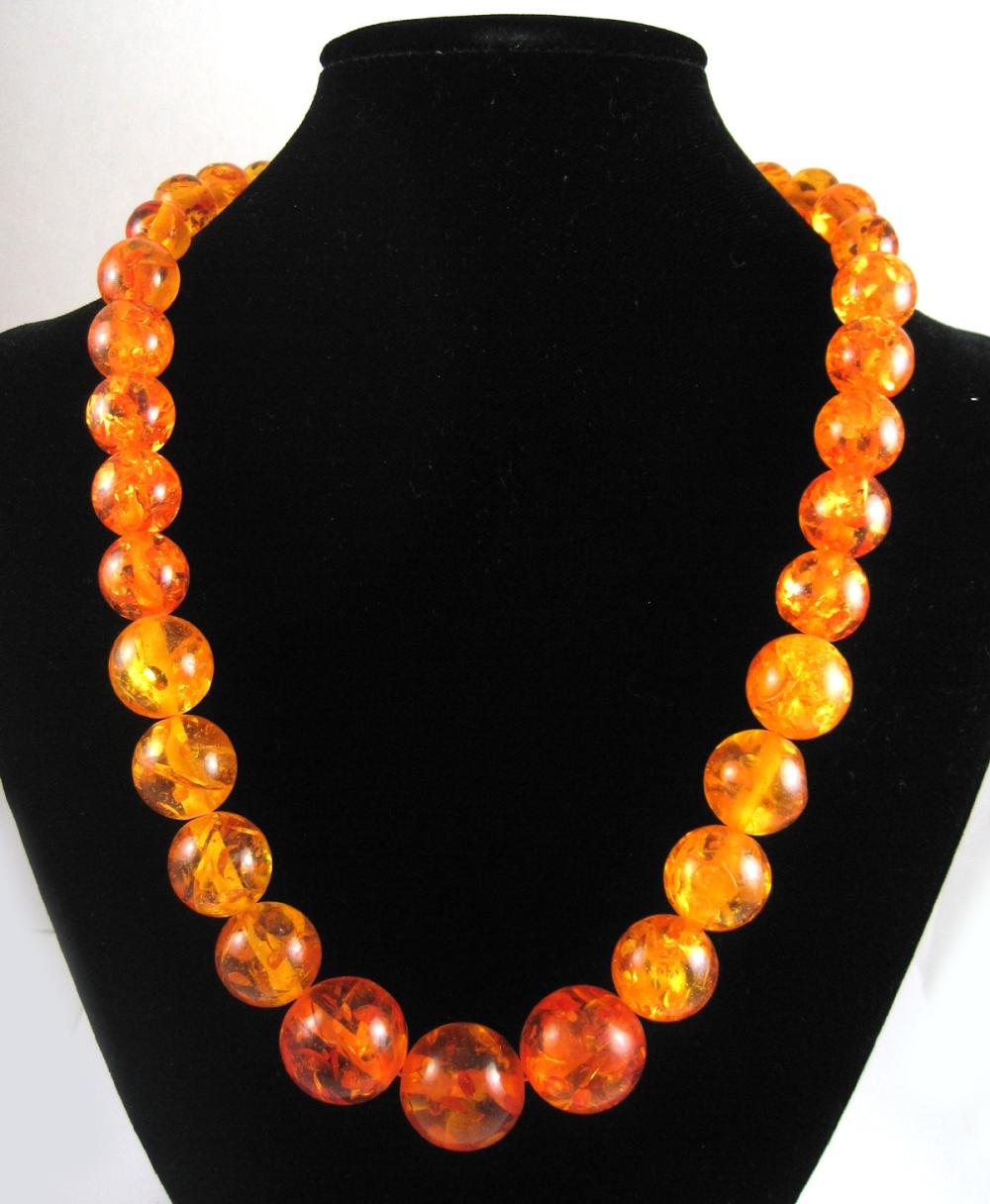 BALTIC AMBER GRADUATED BEAD NECKLACE  3143f7