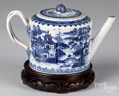 CHINESE EXPORT PORCELAIN BLUE AND