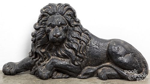 PAINTED CAST IRON LION CA 1900Painted 3144d6