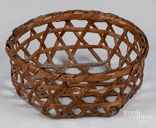 NEW ENGLAND SPLINT CHEESE BASKET,