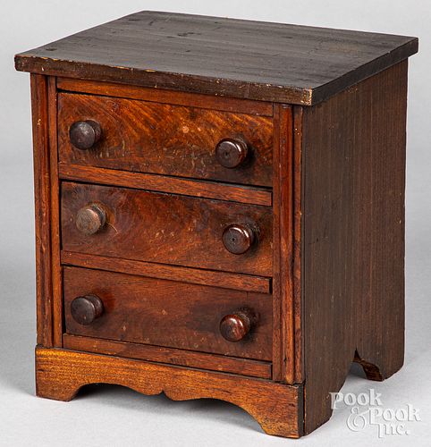 MINIATURE WALNUT CHEST OF DRAWERS  3145da