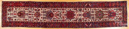 SEMI ANTIQUE ORIENTAL RUNNERSemi antique 314636