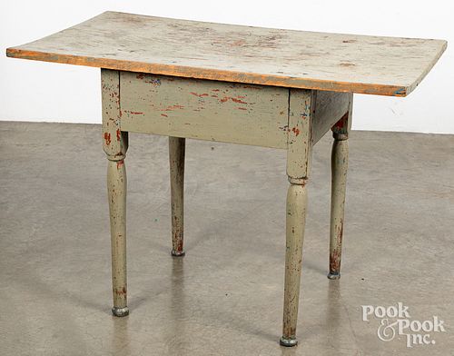 PAINTED TAVERN TABLE 19TH C Painted 3146dc