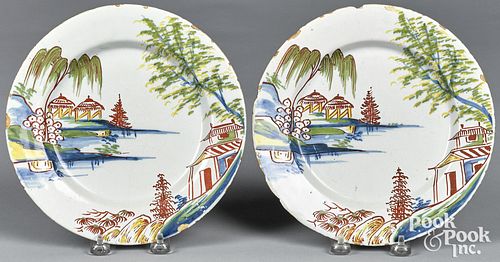 PAIR OF DELFT POLYCHROME PLATES,