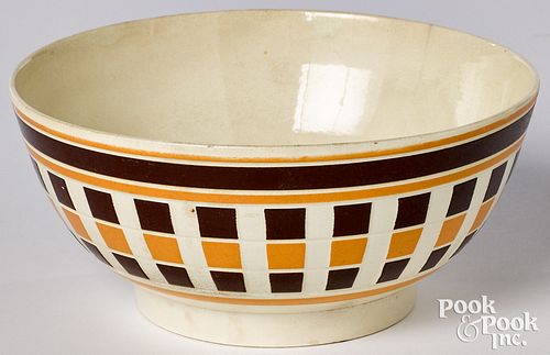 MOCHA BOWLMocha bowl , with checkered