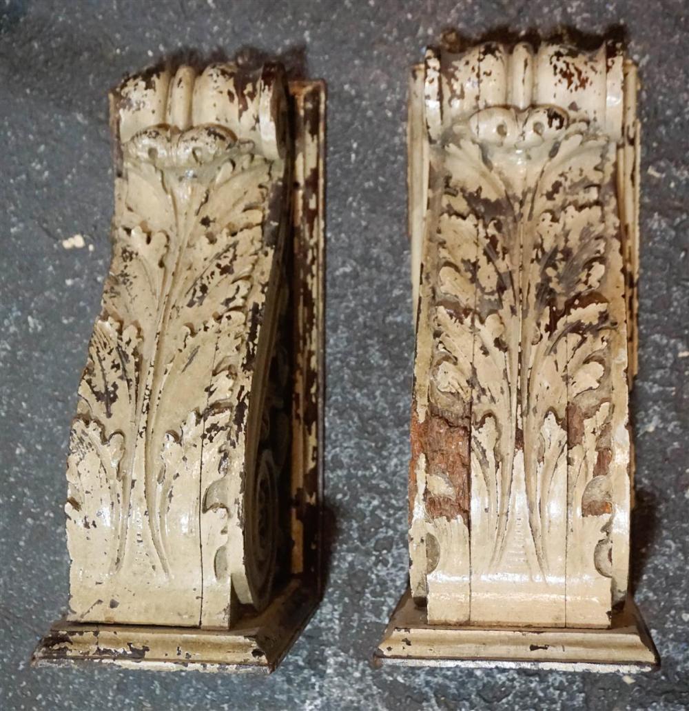 PAIR OF ROSETTE AND ACANTHUS CARVED 312242