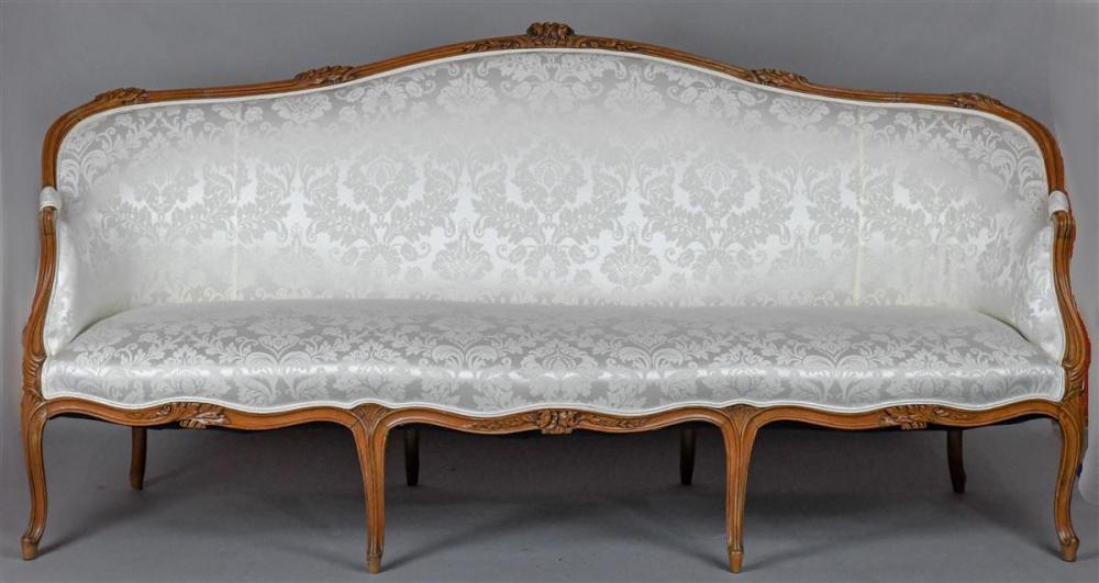 LOUIS XV STYLE BEECHWOOD CANAPE  312339