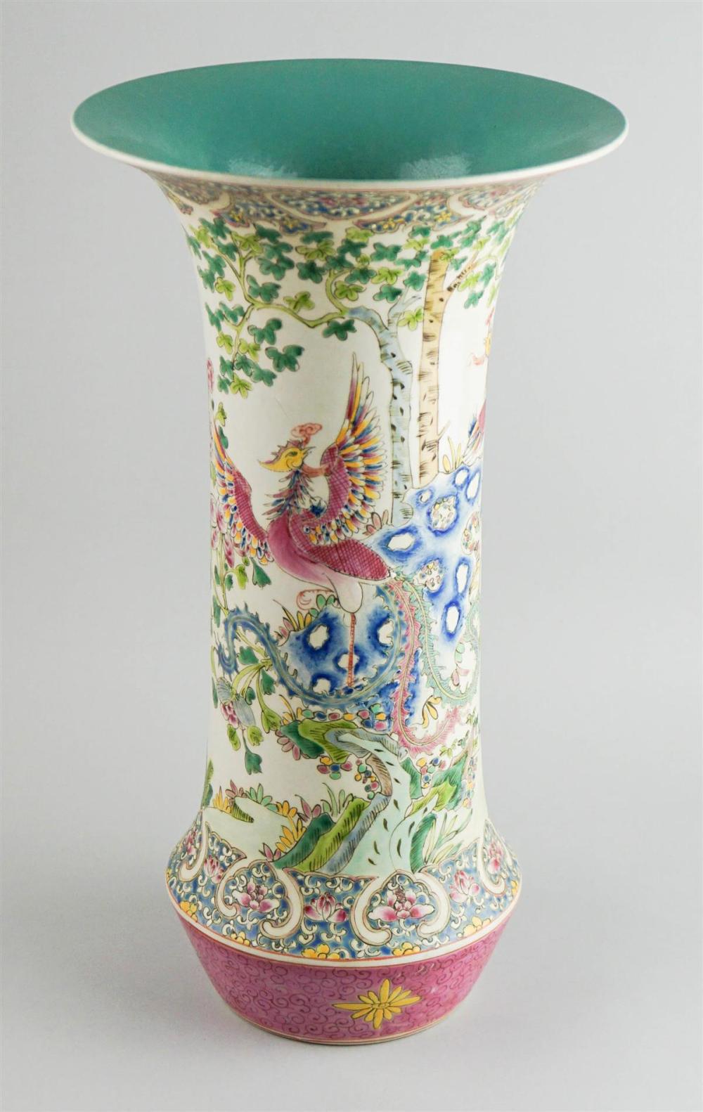 CHINESE FAMILLE ROSE TALL VASE  3123e8