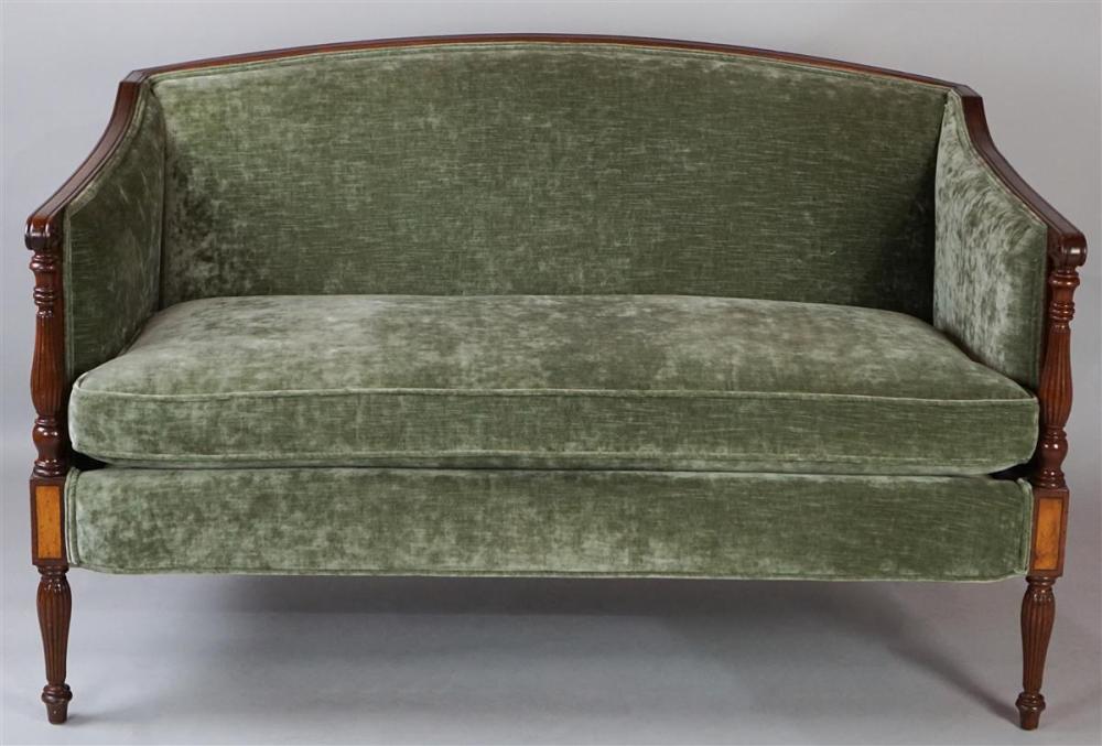 FEDERAL STYLE UPHOLSTERED SETTEE  31243d