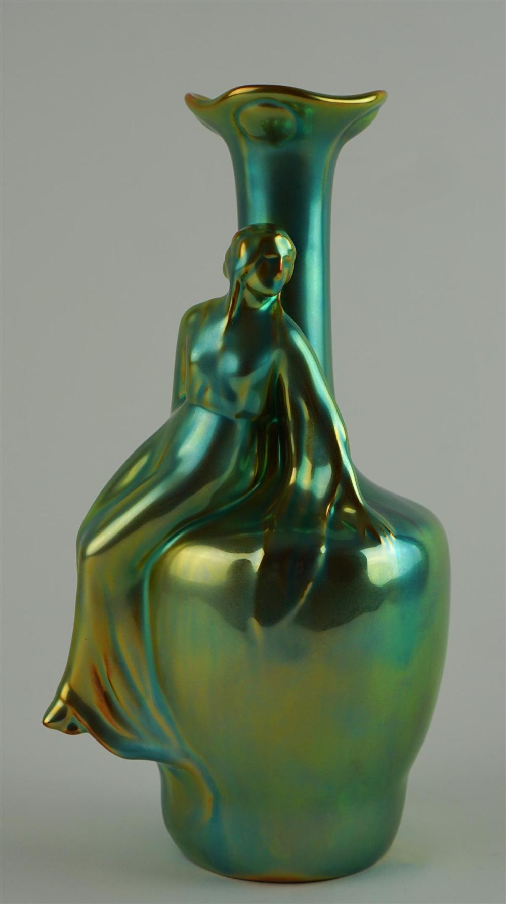 ZSLONAY IRIDESCENT VASE WITH WOMANZSLONAY 312566