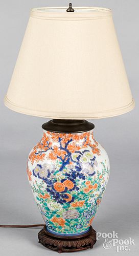CHINESE PORCELAIN TABLE LAMPChinese