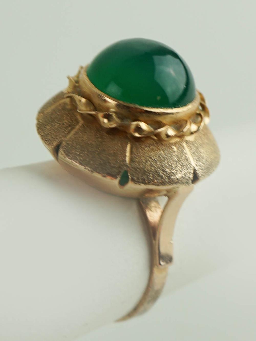 18K YELLOW GOLD AND GREEN ONYX