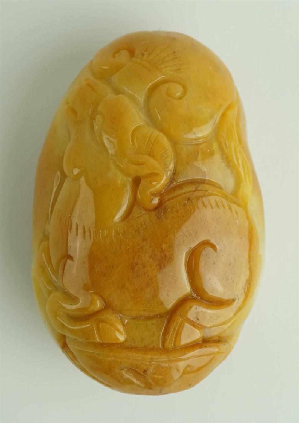 CARVED HARDSTONE PAPERWEIGHTCARVED HARDSTONE