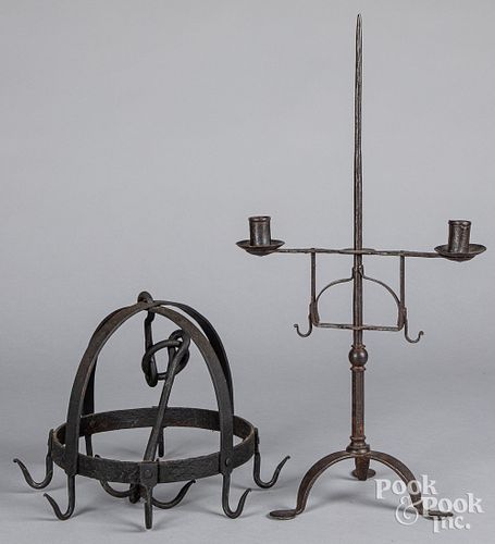 CONTEMPORARY WROUGHT IRON CANDLESTAND  31285b