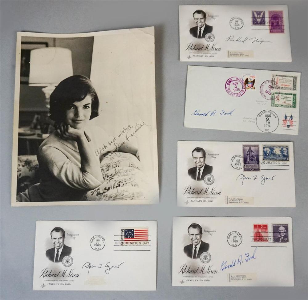 AUTOGRAPHS OF PRESIDENT NIXON AND