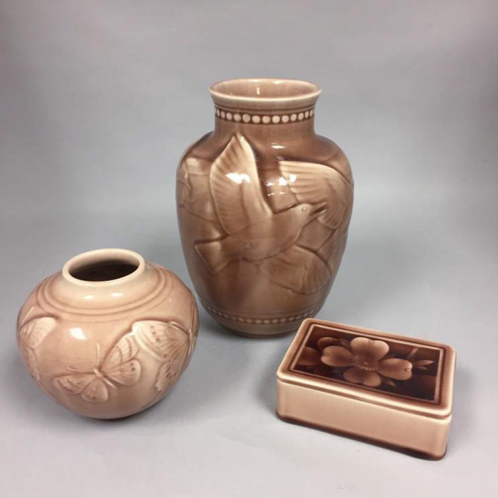 TWO ROOKWOOD ART POTTERY VASES AND A