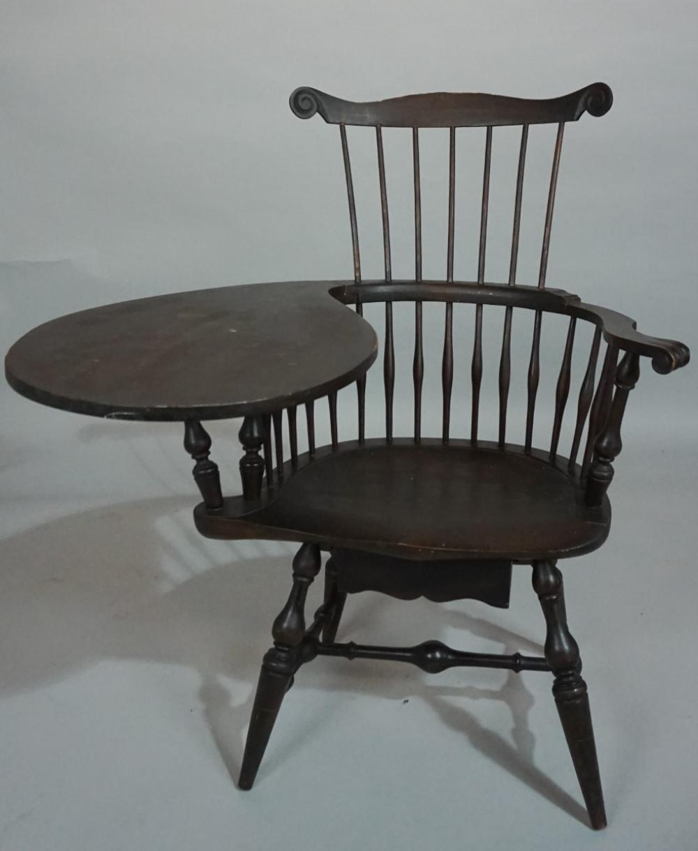 AMERICAN COMB BACK WINDSOR CHAIR