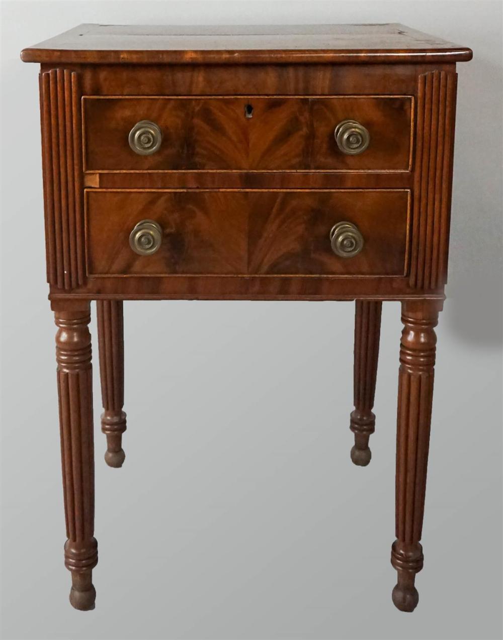 FEDERAL INLAID MAHOGANY SIDE TABLEFEDERAL 312c67