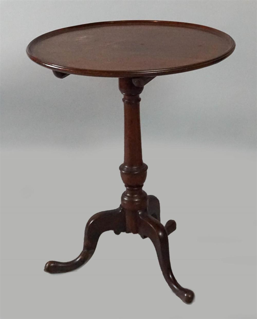 AMERICAN QUEEN ANNE DISH TOP MAHOGANY