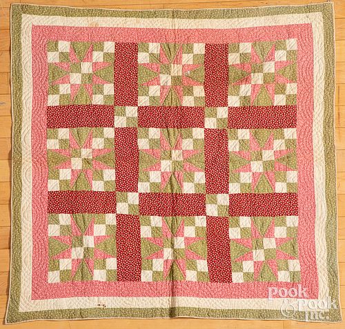 PIECED CRIB QUILT, LATE 19TH C.Pieced
