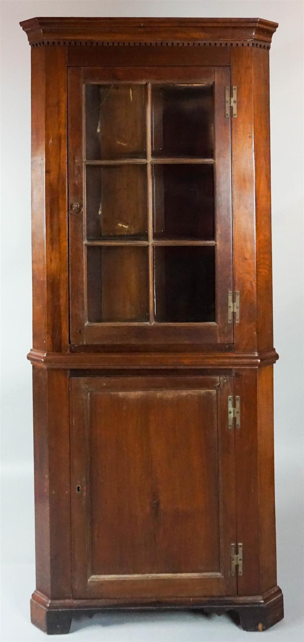 SOUTHERN CHIPPENDALE WALNUT CORNER