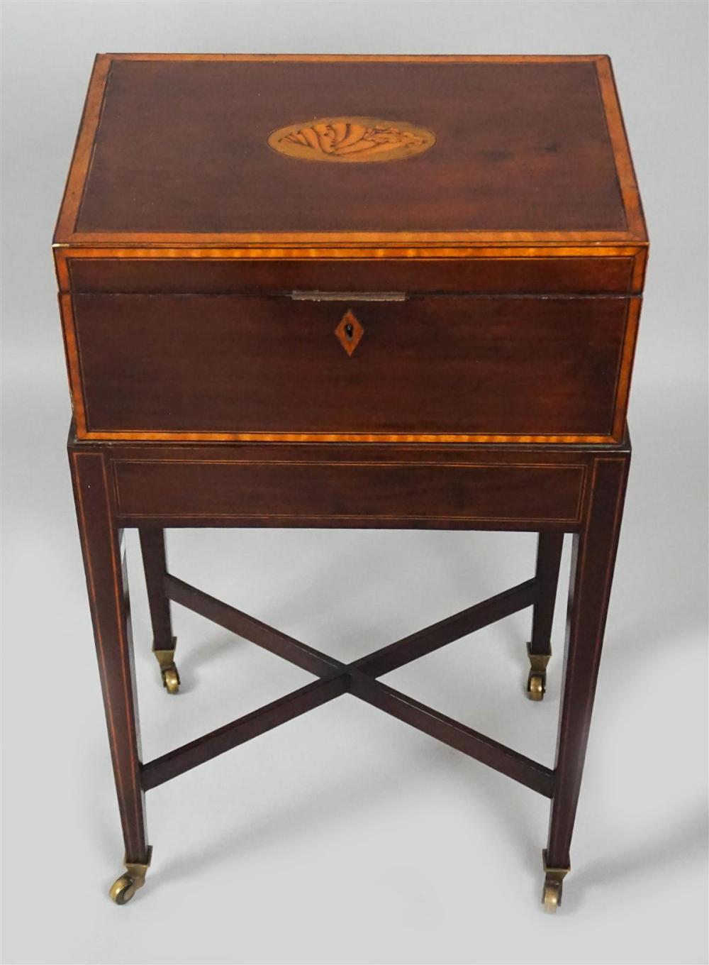 REGENCY INLAID MAHOGANY BOX ON 312efa