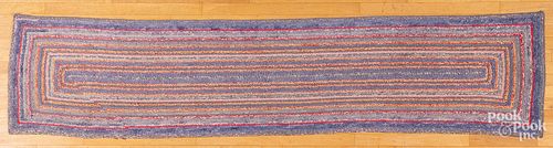 BRAIDED RUNNERBraided runner 9 4  312f05