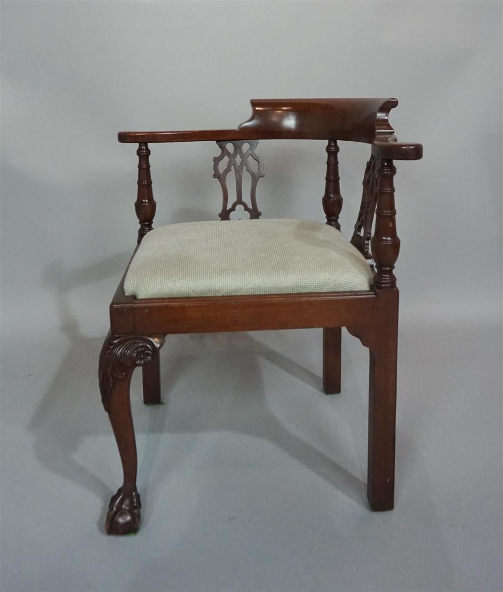 CHIPPENDALE STYLE MAHOGANY CORNER CHAIR